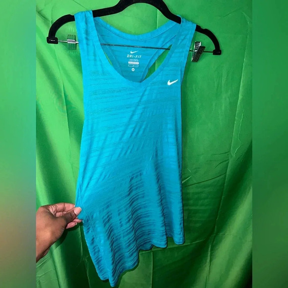 Nike Top Size Medium - Picture 2 of 7